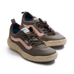 NWOT Vans Ultra Range